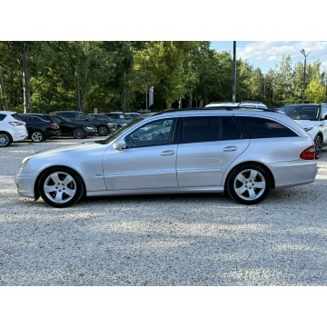 Mercedes - Benz E-klasa  Kombi 2007,  2.1 diesel, automat - Na sprzedaż za 17 800 zł - Pęcice - zdjęcie 6