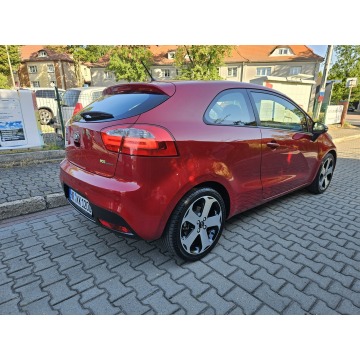Kia Rio  Hatchback 2012,  1.2 benzyna - Na sprzedaż za 17 900 zł - Ruda Śląska - zdjęcie 4