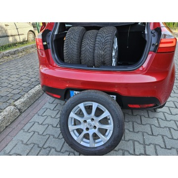 Kia Rio  Hatchback 2012,  1.2 benzyna - Na sprzedaż za 17 900 zł - Ruda Śląska - zdjęcie 10