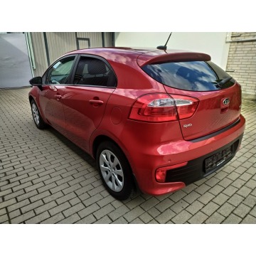 Kia Rio  Hatchback 2015,  1.2 benzyna - Na sprzedaż za 30 900 zł - Strzała - zdjęcie 6