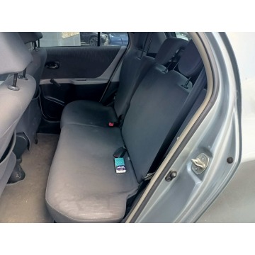 Toyota Yaris  Hatchback 2009,  1.3 benzyna, automat - Na sprzedaż za 7 500,00 zł - Tarnów - zdjęcie 6