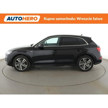 Audi Q5  SUV 2020,  2.0 hybryda, automat - Na sprzedaż za 111 200 zł - Warszawa - zdjęcie 2