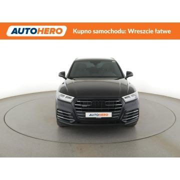 Audi Q5  SUV 2020,  2.0 hybryda, automat - Na sprzedaż za 111 200 zł - Warszawa - zdjęcie 12