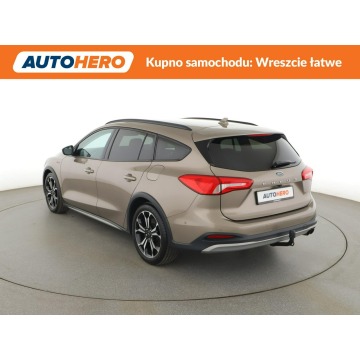 Ford Focus  Kombi 2019,  2.0 diesel, automat - Na sprzedaż za 51 900 zł - Warszawa - zdjęcie 4