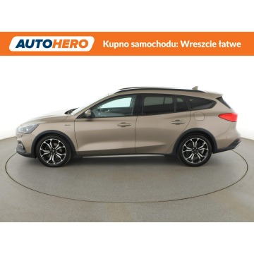 Ford Focus  Kombi 2019,  2.0 diesel, automat - Na sprzedaż za 51 900 zł - Warszawa - zdjęcie 2