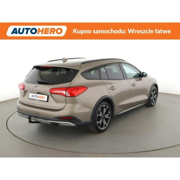 Ford Focus  Kombi 2019,  2.0 diesel, automat - Na sprzedaż za 51 900 zł - Warszawa - zdjęcie 7