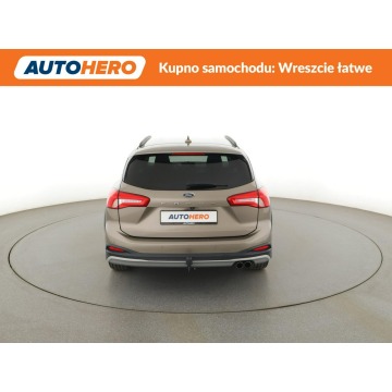 Ford Focus  Kombi 2019,  2.0 diesel, automat - Na sprzedaż za 51 900 zł - Warszawa - zdjęcie 6