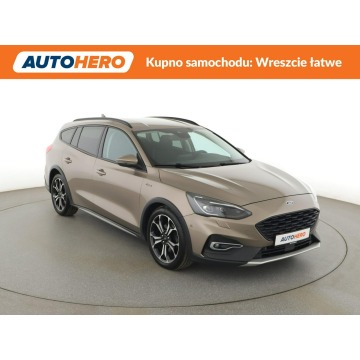 Ford Focus  Kombi 2019,  2.0 diesel, automat - Na sprzedaż za 51 900 zł - Warszawa - zdjęcie 10