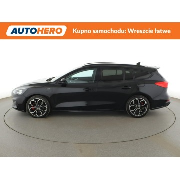 Ford Focus  Kombi 2018,  2.0 diesel - Na sprzedaż za 52 800 zł - Warszawa - zdjęcie 2