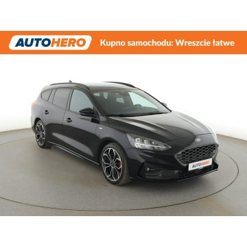 Ford Focus  Kombi 2018,  2.0 diesel - Na sprzedaż za 52 800 zł - Warszawa - zdjęcie 10