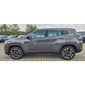 Jeep Compass  SUV 2024,  1.5 benzyna, automat - Na sprzedaż za 91 700 zł - Studzienice - zdjęcie 8