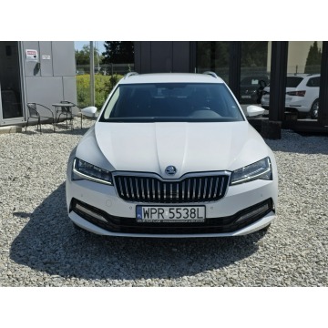 Skoda Superb  Kombi 2023,  2.0 diesel, automat - Na sprzedaż za 94 900 zł - Wrocław - zdjęcie 2