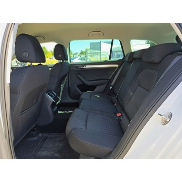 Skoda Superb  Kombi 2023,  2.0 diesel, automat - Na sprzedaż za 94 900 zł - Wrocław - zdjęcie 12
