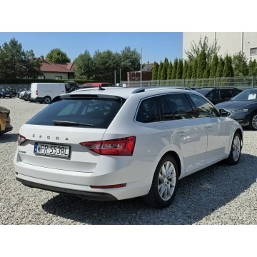 Skoda Superb  Kombi 2023,  2.0 diesel, automat - Na sprzedaż za 94 900 zł - Wrocław - zdjęcie 9