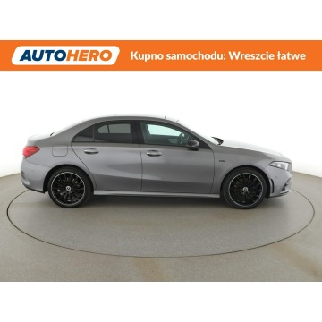 Mercedes - Benz A-klasa  Sedan/Limuzyna 2020,  1.3 hybryda, automat - Na sprzedaż za 85 300 zł - Warszawa - zdjęcie 10