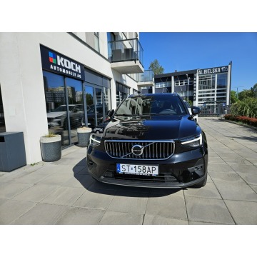 Volvo   SUV 2022,  2.0 benzyna, automat - Na sprzedaż za 149 900 zł - Tychy - zdjęcie 2