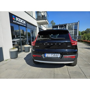 Volvo   SUV 2022,  2.0 benzyna, automat - Na sprzedaż za 149 900 zł - Tychy - zdjęcie 5