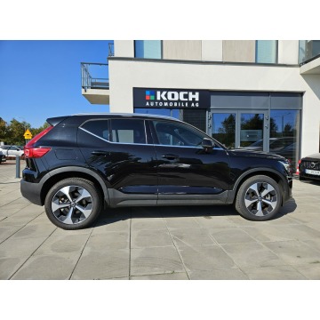 Volvo   SUV 2022,  2.0 benzyna, automat - Na sprzedaż za 149 900 zł - Tychy - zdjęcie 7