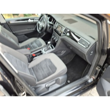 Volkswagen Golf Sportsvan  Hatchback 2015,  2.0 diesel, automat - Na sprzedaż za 47 900 zł - Radom - zdjęcie 12