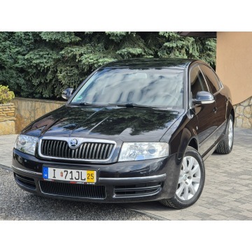 Skoda Superb  Sedan/Limuzyna 2007,  2.0 benzyna - Na sprzedaż za 18 900 zł - Radom - zdjęcie 4