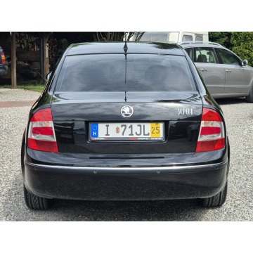 Skoda Superb  Sedan/Limuzyna 2007,  2.0 benzyna - Na sprzedaż za 18 900 zł - Radom - zdjęcie 8