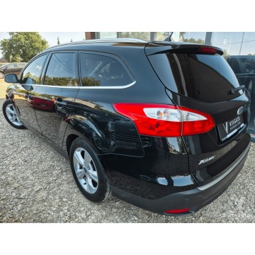 Ford Focus  Kombi 2012,  1.6 benzyna - Na sprzedaż za 17 999 zł - Tychy - zdjęcie 4