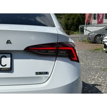 Skoda Octavia  Liftback 2022,  1.5 hybryda, automat - Na sprzedaż za 64 900 zł - Będzin - zdjęcie 9