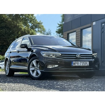 Volkswagen Passat  Kombi 2023,  2.0 benzyna, automat - Na sprzedaż za 79 900 zł - Będzin - zdjęcie 3