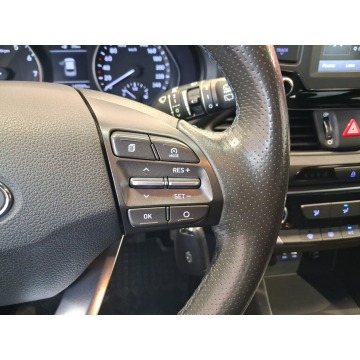 Hyundai i30  Hatchback 2018,  1.4 benzyna - Na sprzedaż za 43 900 zł - Swarzędz - zdjęcie 9