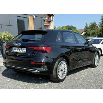 Audi A3  Hatchback 2023,  1.5 benzyna - Na sprzedaż za 64 900 zł - Będzin - zdjęcie 9