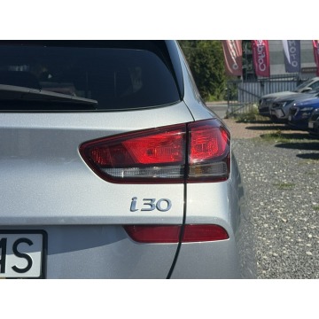 Hyundai i30  Kombi 2022,  1.0 benzyna - Na sprzedaż za 41 900 zł - Będzin - zdjęcie 8