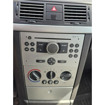 Opel Meriva  Hatchback 2006,  1.6 benzyna - Na sprzedaż za 7 500,00 zł - Głogów - zdjęcie 9