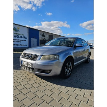 Audi A3  Hatchback 2003,  1.6 benzyna - Na sprzedaż za 4 200,00 zł - Głogów - zdjęcie 2