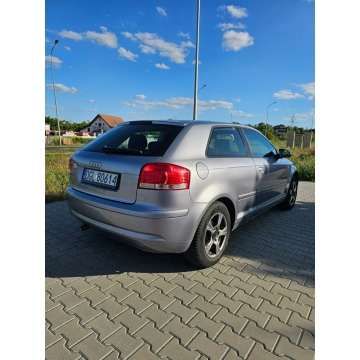 Audi A3  Hatchback 2003,  1.6 benzyna - Na sprzedaż za 4 200,00 zł - Głogów - zdjęcie 5
