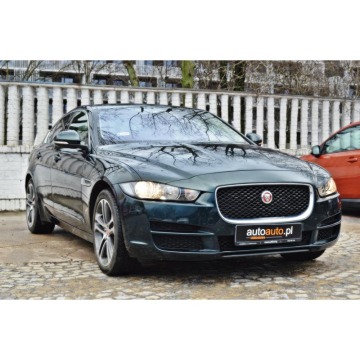 Jaguar XE  Sedan/Limuzyna 2016,  3.0 benzyna, automat - Na sprzedaż za 110 000 zł - Warszawa - zdjęcie 2