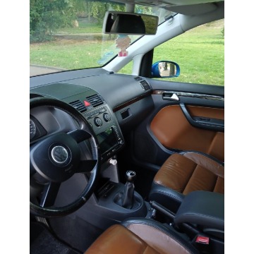 Volkswagen Touran  Kombi 2006 benzyna - Na sprzedaż za 5 650,00 zł - Malbork - zdjęcie 3