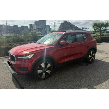 Volvo   SUV 2018,  2.0 benzyna, automat - Na sprzedaż za 86 700 zł - Sadlno - zdjęcie 2