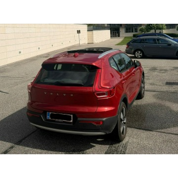 Volvo   SUV 2018,  2.0 benzyna, automat - Na sprzedaż za 86 700 zł - Sadlno - zdjęcie 3