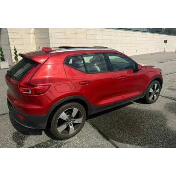 Volvo   SUV 2018,  2.0 benzyna, automat - Na sprzedaż za 86 700 zł - Sadlno - zdjęcie 4