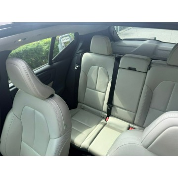 Volvo   SUV 2018,  2.0 benzyna, automat - Na sprzedaż za 86 700 zł - Sadlno - zdjęcie 7