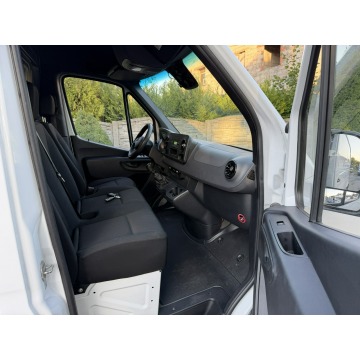 Mercedes - Benz Sprinter 2023,  2.0 diesel - Na sprzedaż za 61 377 zł - Piasek - zdjęcie 7
