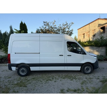 Mercedes - Benz Sprinter 2023,  2.0 diesel - Na sprzedaż za 61 377 zł - Piasek - zdjęcie 6