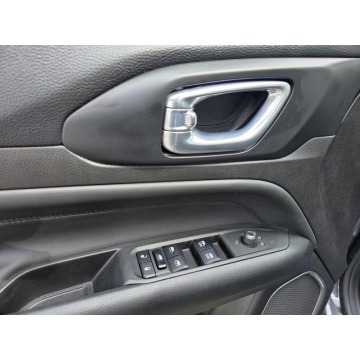 Jeep Compass  Terenowy 2024,  1.5 benzyna, automat - Na sprzedaż za 91 899 zł - Warszawa - zdjęcie 7