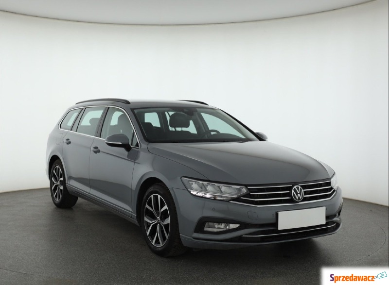 Volkswagen Passat  Kombi 2023,  1.5 benzyna, automat - Na sprzedaż za 74 999 zł - Piaseczno