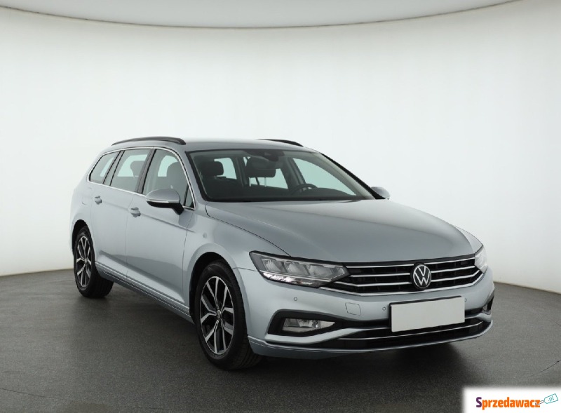 Volkswagen Passat  Kombi 2023,  1.5 benzyna, automat - Na sprzedaż za 74 999 zł - Piaseczno