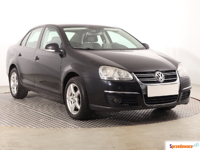 Volkswagen Jetta  Liftback 2009,  1.9 diesel - Na sprzedaż za 15 999 zł - Katowice