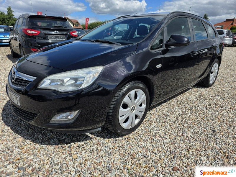 Opel Astra  Kombi 2010,  1.6 benzyna - Na sprzedaż za 14 900 zł - Gniezno