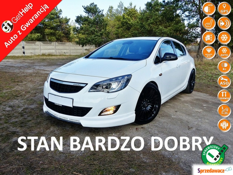 Opel Astra  Hatchback 2012,  1.6 benzyna - Na sprzedaż za 22 990 zł - Piła