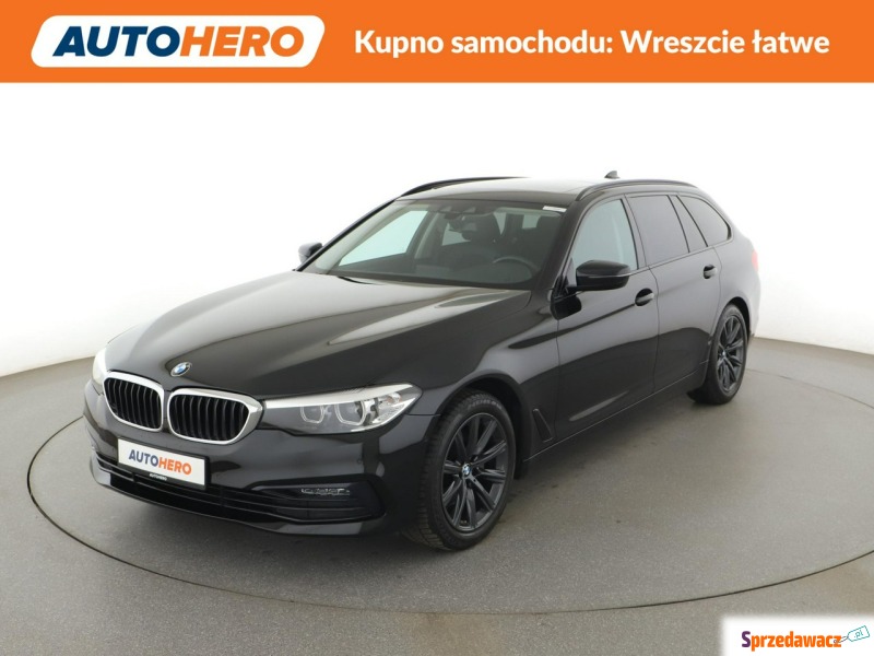 BMW Seria 5  Kombi 2019,  2.0 diesel, automat - Na sprzedaż za 90 000 zł - Warszawa