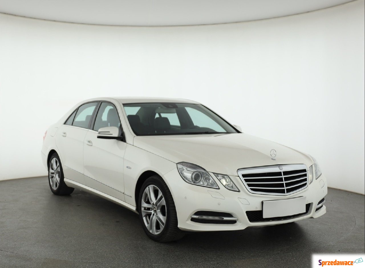 Mercedes - Benz E-klasa 2011